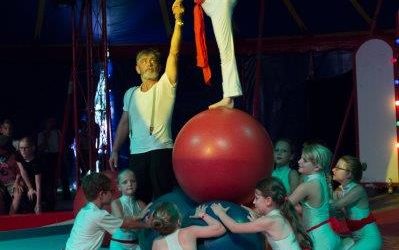 Kinder Zirkus Attraktionen: Start des Kartenverkaufs